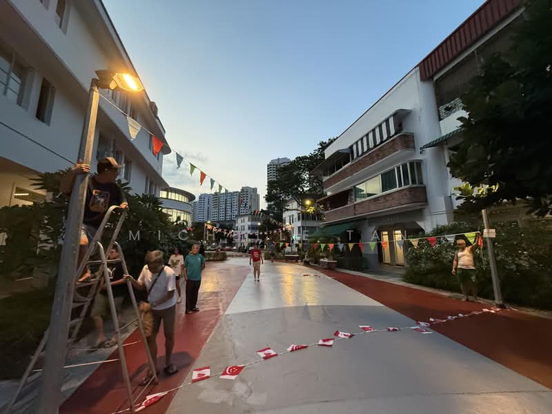 59 Eng Hoon Street, 59 Eng Hoon Street, 3 Bedrooms, 1,033 sqft, Walk-up Apartment For Sale, by Michelle Tan, 500196758 - Exterior - PropertyGuru.com.sg