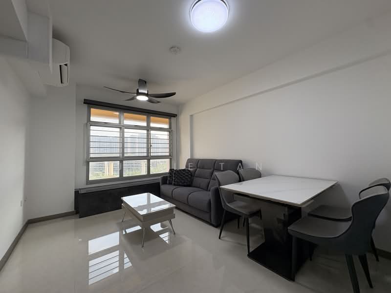220A Tengah Garden Walk, 220A Tengah Garden Walk, Room Rental, 140 sqft, HDB Flat For Rent, by Jamie Tan, 500196762 - Living Room - PropertyGuru.com.sg