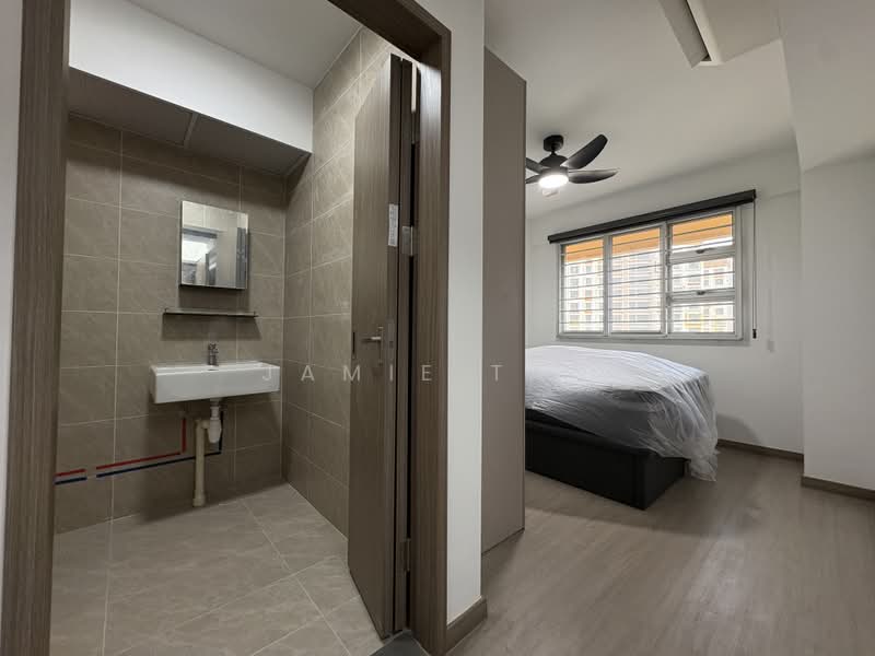 220A Tengah Garden Walk, 220A Tengah Garden Walk, Room Rental, 140 sqft, HDB Flat For Rent, by Jamie Tan, 500196762 - Master Bedroom - PropertyGuru.com.sg