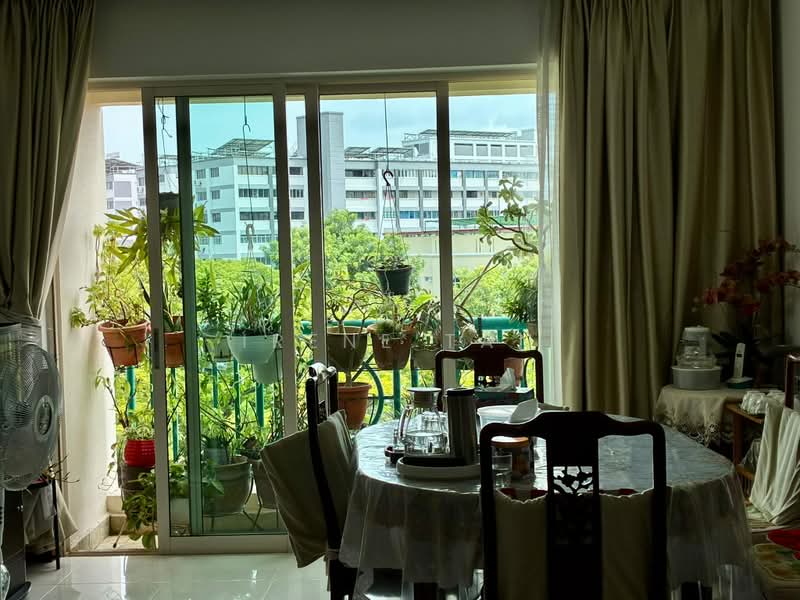 Melville Park, 12 Simei Street 1, 3 Bedrooms, 1,475 sqft, Apartment For Sale, by Irene Tan, 500196763 - Living/Dining Space - PropertyGuru.com.sg