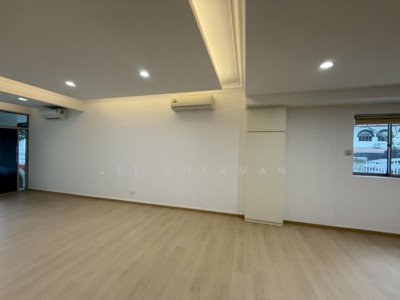 Green Hill Estate, 1 Chestnut Crescent, Dairy Farm / Bukit Panjang / Choa Chu Kang, 5 Bedrooms, 2,500 sqft, Corner Terrace For Rent, by Lee Sherman, 500196771 - Interior - PropertyGuru.com.sg