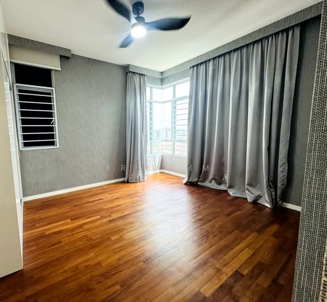 The Makena, 125 Meyer Road, 3 Bedrooms, 1,152 sqft, Condominium For Sale, by Eric Lim, 500196780 - Bedroom - PropertyGuru.com.sg