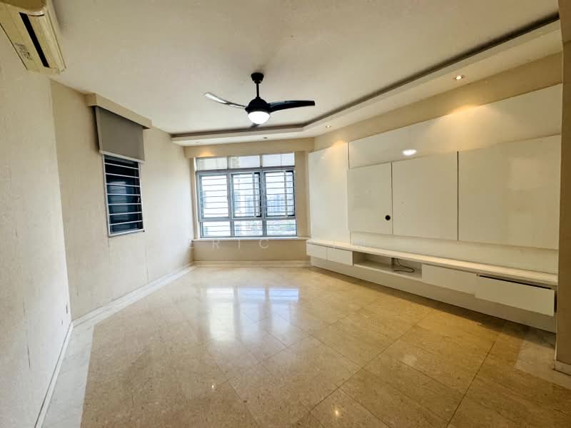 The Makena, 125 Meyer Road, 3 Bedrooms, 1,152 sqft, Condominium For Sale, by Eric Lim, 500196780 - Living Room - PropertyGuru.com.sg