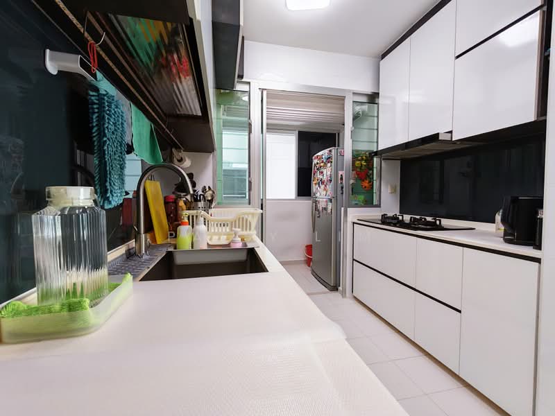 130B Lorong 1 Toa Payoh, 130B Lorong 1 Toa Payoh, 2 Bedrooms, 731 sqft, HDB Flat For Sale, by Patsy Lim, 500196791 - Kitchen - PropertyGuru.com.sg