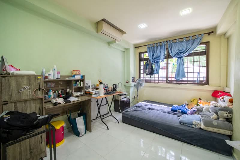 752 Woodlands Circle, 752 Woodlands Circle, 3 Bedrooms, 1,087 sqft, HDB Flat For Sale, by CLARENCE LIANG, 500196793 - Bedroom - PropertyGuru.com.sg