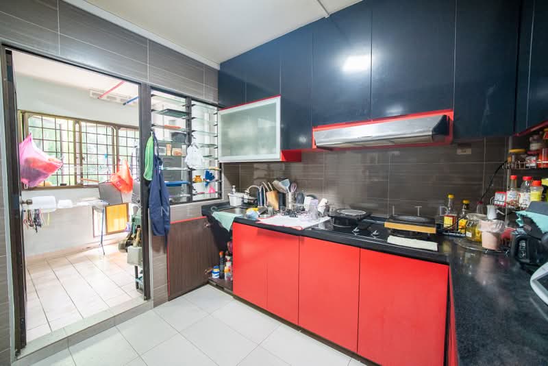 752 Woodlands Circle, 752 Woodlands Circle, 3 Bedrooms, 1,087 sqft, HDB Flat For Sale, by CLARENCE LIANG, 500196793 - Kitchen - PropertyGuru.com.sg