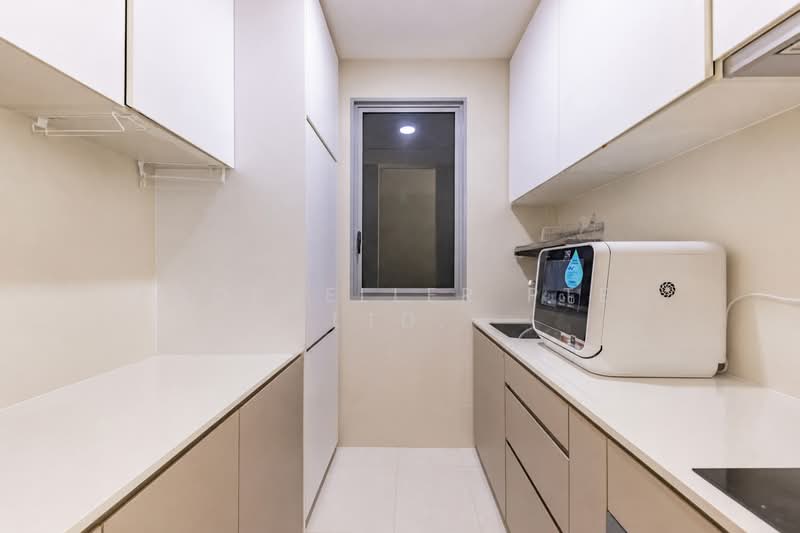 Mont Botanik Residence, 2L Jalan Remaja, 2 Bedrooms, 700 sqft, Condominium For Sale, by Wes Teo, 500196795 - Kitchen - PropertyGuru.com.sg