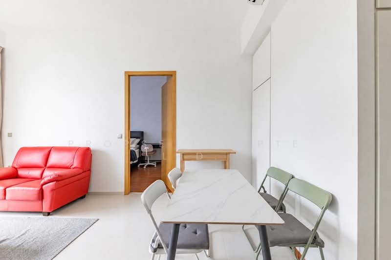 Mont Botanik Residence, 2L Jalan Remaja, 2 Bedrooms, 700 sqft, Condominium For Sale, by Wes Teo, 500196795 - Living Room - PropertyGuru.com.sg