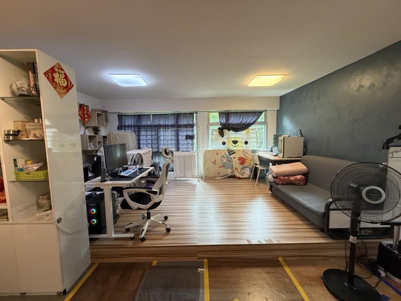 338D Anchorvale Crescent, 338D Anchorvale Crescent, 3 Bedrooms, 1,216 sqft, HDB Flat For Sale, by Alwyn Lau, 500196799 - Living Room - PropertyGuru.com.sg