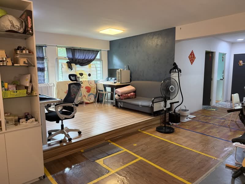 338D Anchorvale Crescent, 338D Anchorvale Crescent, 3 Bedrooms, 1,216 sqft, HDB Flat For Sale, by Alwyn Lau, 500196799 - Living Room - PropertyGuru.com.sg