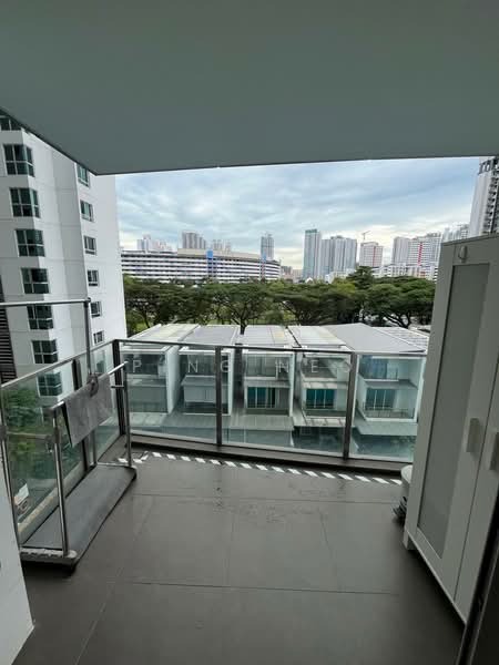 Eight Riversuites, 2 Whampoa East, Room Rental, 150 sqft, Condominium For Rent, by Ping Neo, 500196801 - Balcony - PropertyGuru.com.sg