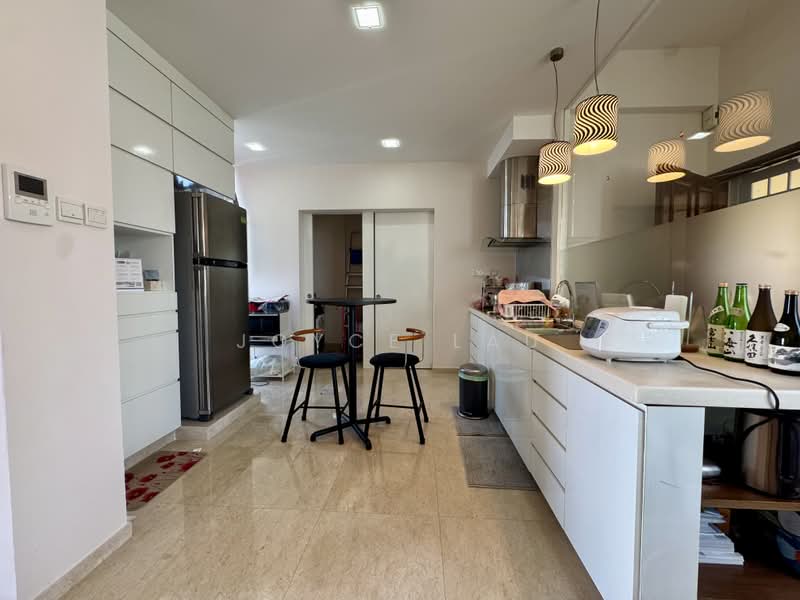 Cavendish Park, 16 Pine Grove, 2 Bedrooms, 1,141 sqft, Condominium For Sale, by Joyce Lau, 500196833 - Kitchen - PropertyGuru.com.sg