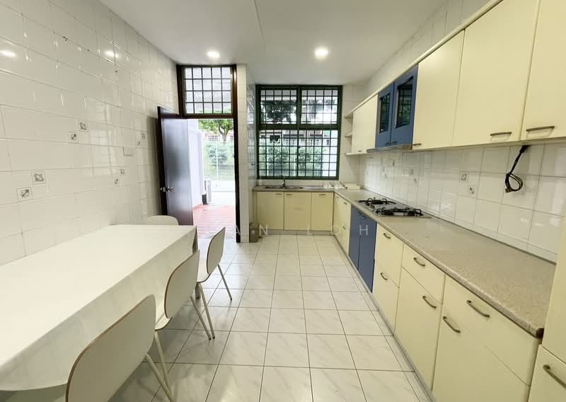 94 Hazel Park Terrace, , Room Rental, 100 sqft, Terraced House For Rent, by Alan Loh, 500196836 - Kitchen - PropertyGuru.com.sg