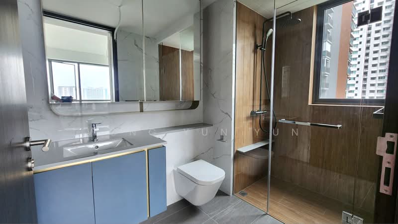 AMO Residence, 21 Ang Mo Kio Rise, 3 Bedrooms, 1,044 sqft, Condominium For Rent, by Wong Yun Yun, 500196840 - Bathroom - PropertyGuru.com.sg