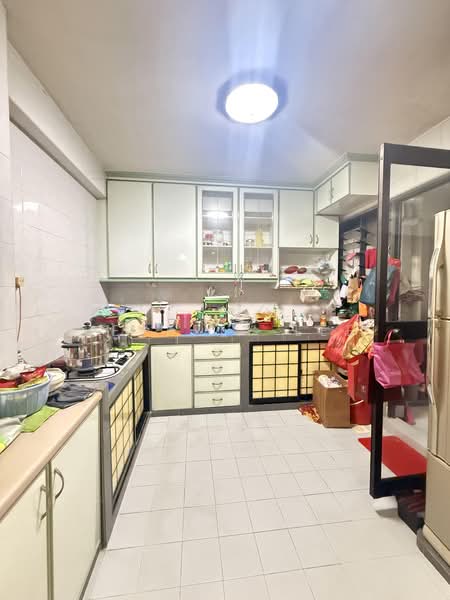 514 Woodlands Drive 14, 514 Woodlands Drive 14, 3 Bedrooms, 1,130 sqft, HDB Flat For Sale, by Beverly Lee, 500196847 - Kitchen - PropertyGuru.com.sg