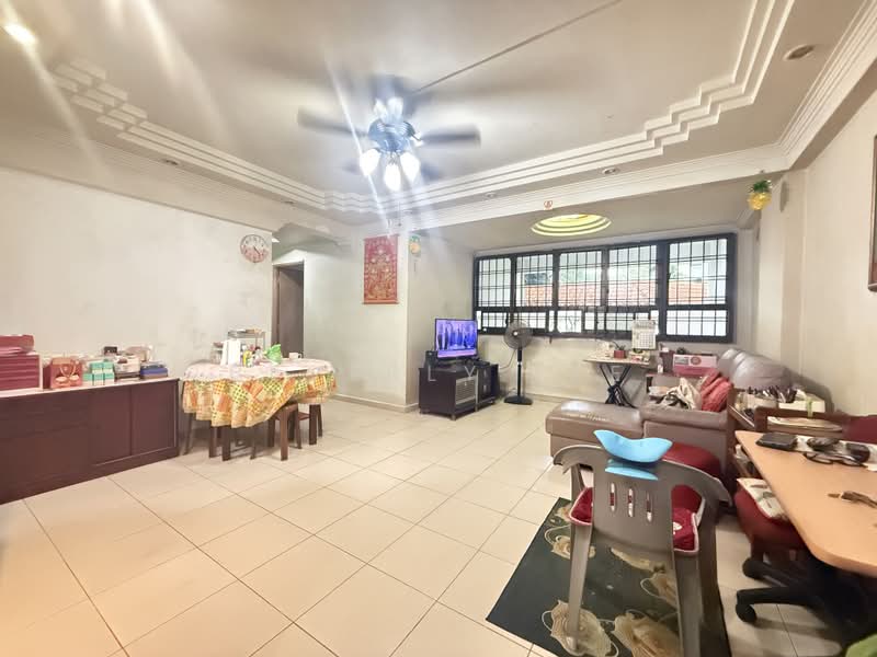 514 Woodlands Drive 14, 514 Woodlands Drive 14, 3 Bedrooms, 1,130 sqft, HDB Flat For Sale, by Beverly Lee, 500196847 - Living Room - PropertyGuru.com.sg