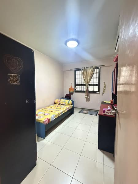 514 Woodlands Drive 14, 514 Woodlands Drive 14, 3 Bedrooms, 1,130 sqft, HDB Flat For Sale, by Beverly Lee, 500196847 - Bedroom - PropertyGuru.com.sg