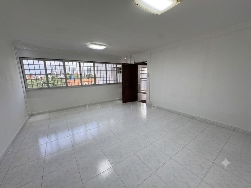 36 Bedok South Avenue 2, 36 Bedok South Avenue 2, 3 Bedrooms, 903 sqft, HDB Flat For Rent, by Ian Teo, 500196849 - Living Room - PropertyGuru.com.sg