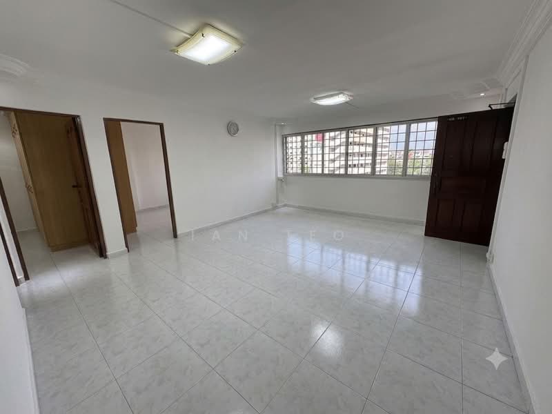 36 Bedok South Avenue 2, 36 Bedok South Avenue 2, 3 Bedrooms, 903 sqft, HDB Flat For Rent, by Ian Teo, 500196849 - Living Room - PropertyGuru.com.sg