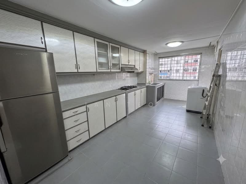 36 Bedok South Avenue 2, 36 Bedok South Avenue 2, 3 Bedrooms, 903 sqft, HDB Flat For Rent, by Ian Teo, 500196849 - Kitchen - PropertyGuru.com.sg
