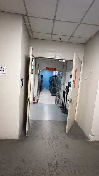 Pantech Business Hub, 194 Pandan Loop, 1,630 sqft, Factory / Workshop (B2) For Rent, by Max Yong, 500196852 - Corridor - CommercialGuru.com.sg