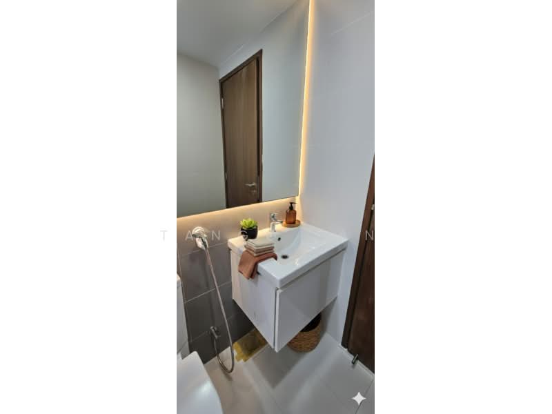 Ecopolitan, Punggol Walk, 3 Bedrooms, 1,087 sqft, Executive Condominium For Sale, by Tango Tan, 500196870 - Bathroom - PropertyGuru.com.sg