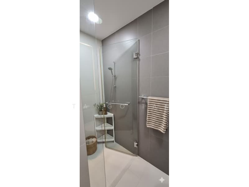 Ecopolitan, Punggol Walk, 3 Bedrooms, 1,087 sqft, Executive Condominium For Sale, by Tango Tan, 500196870 - Bathroom - PropertyGuru.com.sg