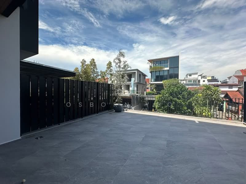 ☎️ Newly TOP Freehold 3.5 Storey with Lift | Serene enclave, Seaside & Park Nearby!, Jalan Sankam, 6 Bedrooms, 4,834 sqft, Terraced House For Sale, by Osborn Yeo, 500196871 - Exterior - PropertyGuru.com.sg