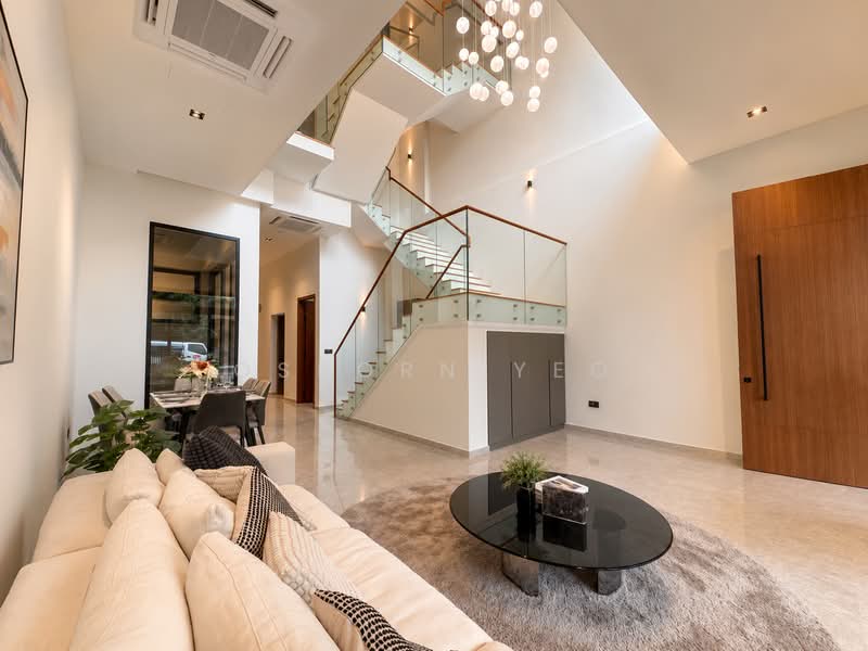 ☎️ Newly TOP Freehold 3.5 Storey with Lift | Serene enclave, Seaside & Park Nearby!, Jalan Sankam, 6 Bedrooms, 4,834 sqft, Terraced House For Sale, by Osborn Yeo, 500196871 - Living Room - PropertyGuru.com.sg