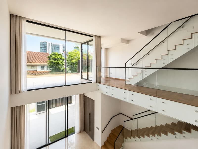 ⭐️JUST TOP⭐️RARE BRAND NEW 3.5-STY TERRACE NEAR HILLVIEW MRT STN⭐️MASSIVE BUILT-UP W/ 6 BEDROOMS⭐️, Hillview Crescent Jalan Remaja Gumilang Chu Lin Yen Dermawan Intan Zamrud Elizabeth Phoenix Hazel Park Cashew Chestnut Almond Suasa Pakis Emas Urai Asas Tekad Siap Tumpu Uji Shamah Selanting Layang Kakatua Merbok Yuk Tong Kismis Eng Kong Toh Tuck Tin, 6 Bedrooms, 7,240 sqft, Terraced House For Sale, by Damian Tan 陈係赈, 500196875 - Double Volume Ceiling Living - PropertyGuru.com.sg