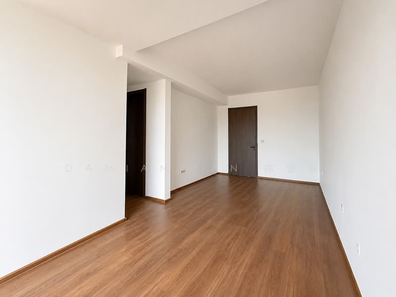 ⭐️JUST TOP⭐️RARE BRAND NEW 3.5-STY TERRACE NEAR HILLVIEW MRT STN⭐️MASSIVE BUILT-UP W/ 6 BEDROOMS⭐️, Hillview Crescent Jalan Remaja Gumilang Chu Lin Yen Dermawan Intan Zamrud Elizabeth Phoenix Hazel Park Cashew Chestnut Almond Suasa Pakis Emas Urai Asas Tekad Siap Tumpu Uji Shamah Selanting Layang Kakatua Merbok Yuk Tong Kismis Eng Kong Toh Tuck Tin, 6 Bedrooms, 7,240 sqft, Terraced House For Sale, by Damian Tan 陈係赈, 500196875 - Master Bedroom - PropertyGuru.com.sg