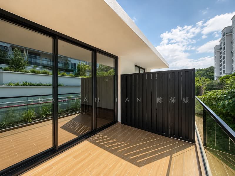 ⭐️JUST TOP⭐️RARE BRAND NEW 3.5-STY TERRACE NEAR HILLVIEW MRT STN⭐️MASSIVE BUILT-UP W/ 6 BEDROOMS⭐️, Hillview Crescent Jalan Remaja Gumilang Chu Lin Yen Dermawan Intan Zamrud Elizabeth Phoenix Hazel Park Cashew Chestnut Almond Suasa Pakis Emas Urai Asas Tekad Siap Tumpu Uji Shamah Selanting Layang Kakatua Merbok Yuk Tong Kismis Eng Kong Toh Tuck Tin, 6 Bedrooms, 7,240 sqft, Terraced House For Sale, by Damian Tan 陈係赈, 500196875 - Junior Master Roof Terrace - PropertyGuru.com.sg