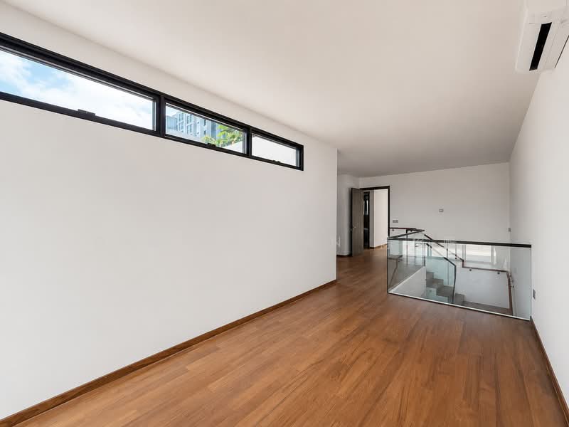 ⭐️JUST TOP⭐️RARE BRAND NEW 3.5-STY TERRACE NEAR HILLVIEW MRT STN⭐️MASSIVE BUILT-UP W/ 6 BEDROOMS⭐️, Hillview Crescent Jalan Remaja Gumilang Chu Lin Yen Dermawan Intan Zamrud Elizabeth Phoenix Hazel Park Cashew Chestnut Almond Suasa Pakis Emas Urai Asas Tekad Siap Tumpu Uji Shamah Selanting Layang Kakatua Merbok Yuk Tong Kismis Eng Kong Toh Tuck Tin, 6 Bedrooms, 7,240 sqft, Terraced House For Sale, by Damian Tan 陈係赈, 500196875 - Gym/ Famil Area - PropertyGuru.com.sg