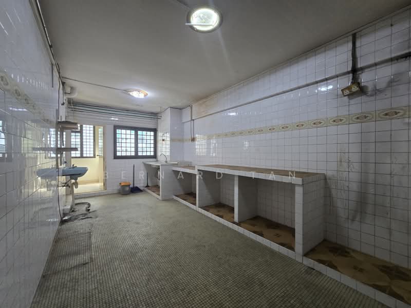 30 Marsiling Drive, 30 Marsiling Drive, 2 Bedrooms, 936 sqft, HDB Flat For Sale, by Bernard Tan, 500196876 - Kitchen - PropertyGuru.com.sg
