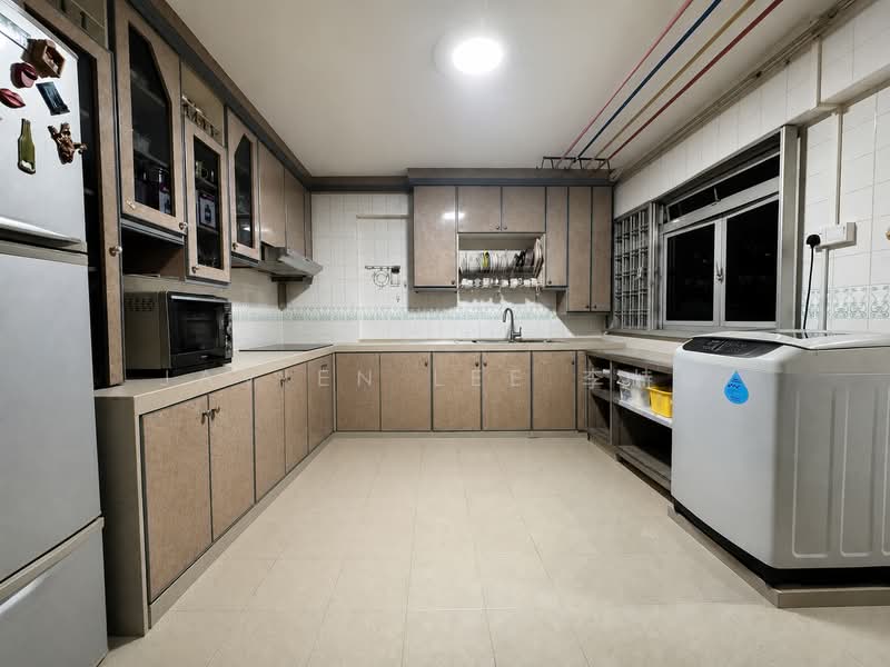 393 Tampines Avenue 7, 393 Tampines Avenue 7, 4 Bedrooms, 1,367 sqft, HDB Flat For Sale, by Javien Lee 李峙樑, 500196877 - Kitchen - PropertyGuru.com.sg