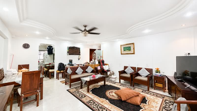 221 Tampines Street 24, 221 Tampines Street 24, 3 Bedrooms, 1,162 sqft, HDB Flat For Sale, by Fitri Mustafa, 500196881 - Living Room - PropertyGuru.com.sg