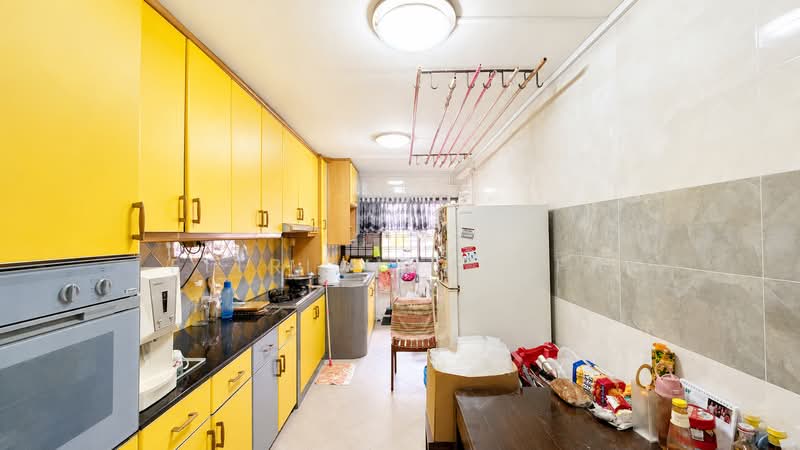 221 Tampines Street 24, 221 Tampines Street 24, 3 Bedrooms, 1,162 sqft, HDB Flat For Sale, by Fitri Mustafa, 500196881 - Kitchen - PropertyGuru.com.sg