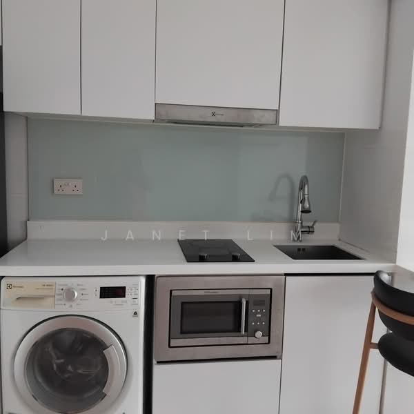 Eight Riversuites, 2 Whampoa East, 1 Bedroom, 441 sqft, Condominium For Rent, by Janet Lim, 500196894 - Kitchen - PropertyGuru.com.sg