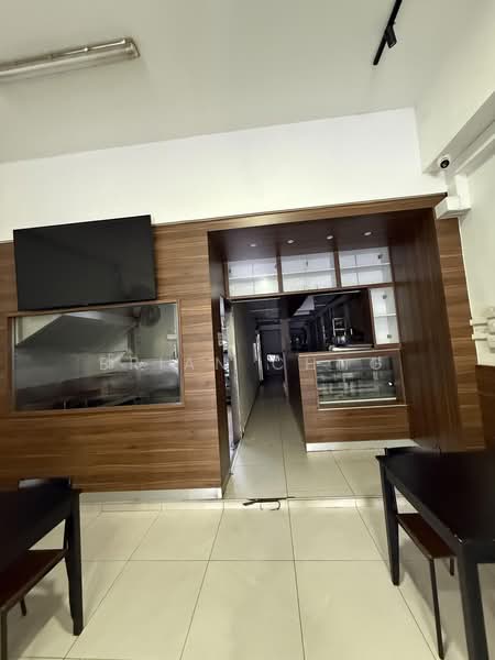 Pasir Panjang/ Clementi Road, , 1,550 sqft, Food & Beverage For Rent, by Brian Chng, 500196921 - Interior - CommercialGuru.com.sg