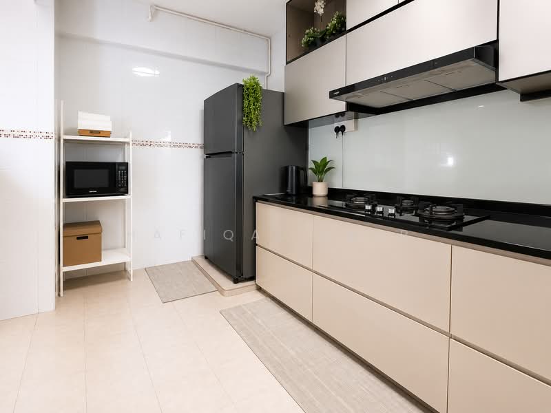 210B Compassvale Lane, 210B Compassvale Lane, 3 Bedrooms, 1,001 sqft, HDB Flat For Sale, by Hafiqal Amer, 500196926 - Kitchen - PropertyGuru.com.sg