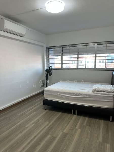 634 Veerasamy Road, 634 Veerasamy Road, 2 Bedrooms, 775 sqft, HDB Flat For Rent, by Siah Boon Leng Ronnie, 500196930 - Bedroom - PropertyGuru.com.sg