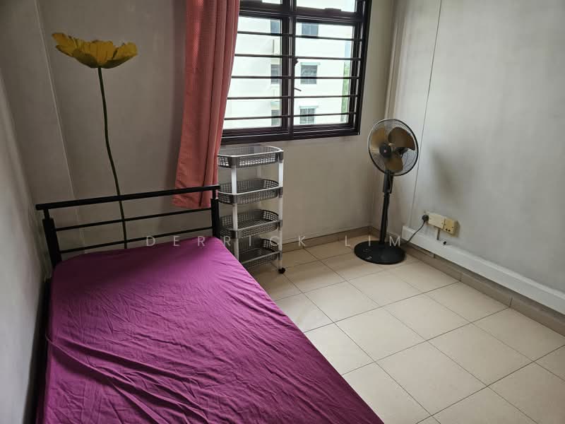 512 Woodlands Drive 14, 512 Woodlands Drive 14, Room Rental, 100 sqft, HDB Flat For Rent, by Derrick Lim, 500196937 - Bedroom - PropertyGuru.com.sg