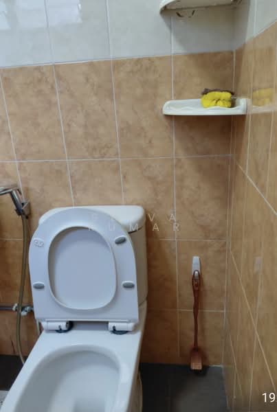 339 Jurong East Avenue 1, 339 Jurong East Avenue 1, Room Rental, 100 sqft, HDB Flat For Rent, by Selva Kumar, 500196938 - Bathroom - PropertyGuru.com.sg