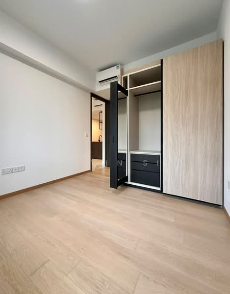 Jervois Mansion, 8 Jervois Close, 2 Bedrooms, 678 sqft, Condominium For Sale, by Melvin Sim, 500196944 - Bedroom - PropertyGuru.com.sg