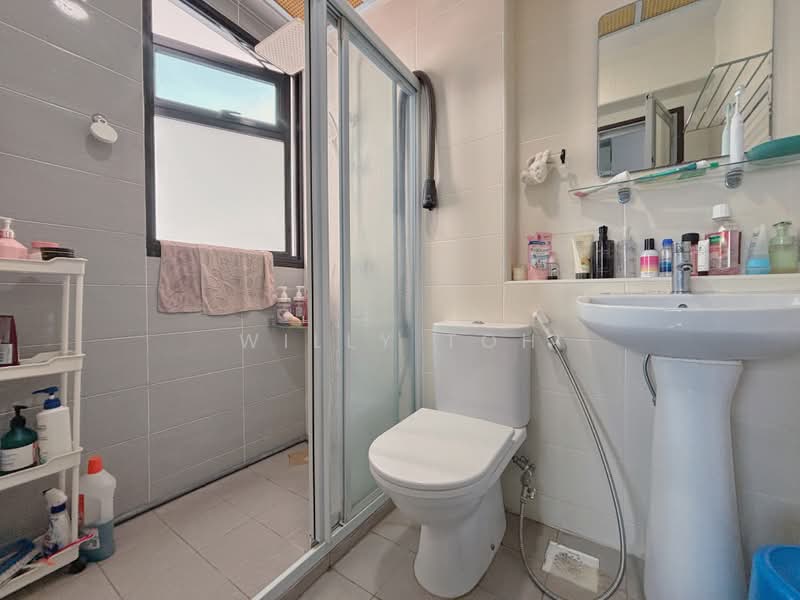 807B Choa Chu Kang Avenue 1, 807B Choa Chu Kang Avenue 1, 3 Bedrooms, 990 sqft, HDB Flat For Sale, by Willy Toh, 500196962 - Bathroom - PropertyGuru.com.sg