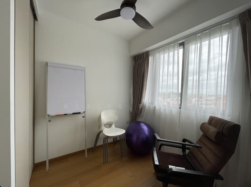 Grandeur Park Residences, 1 Bedok South Avenue 3, 2 Bedrooms, 560 sqft, Condominium For Rent, by Klaire Phua, 500196965 - Study - PropertyGuru.com.sg