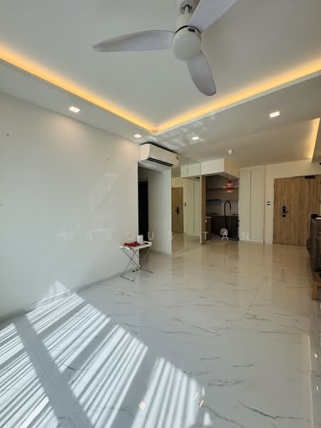 697B Jurong West Central 3, 697B Jurong West Central 3, 3 Bedrooms, 1,001 sqft, HDB Flat For Rent, by Marcus Tan, 500196984 - Living Room - PropertyGuru.com.sg