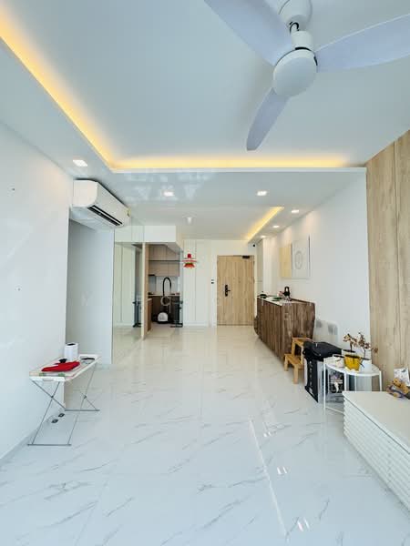 697B Jurong West Central 3, 697B Jurong West Central 3, 3 Bedrooms, 1,001 sqft, HDB Flat For Rent, by Marcus Tan, 500196984 - Living Room - PropertyGuru.com.sg