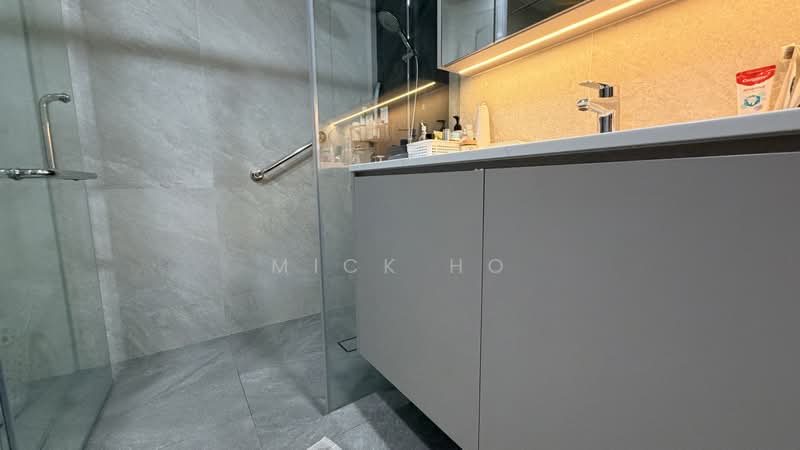 The Serenade @ Holland, 371 Holland Road, 4 Bedrooms, 1,507 sqft, Condominium For Rent, by Mick Ho, 500196987 - Bathroom - PropertyGuru.com.sg