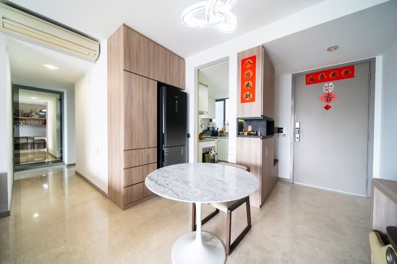Rare High Floor Corner Unit, Bright and Move In Ready, , 2 Bedrooms, 883 sqft, Condominium For Sale, by Chia Yei (CY) 佳业, 500197000 - Interior - PropertyGuru.com.sg